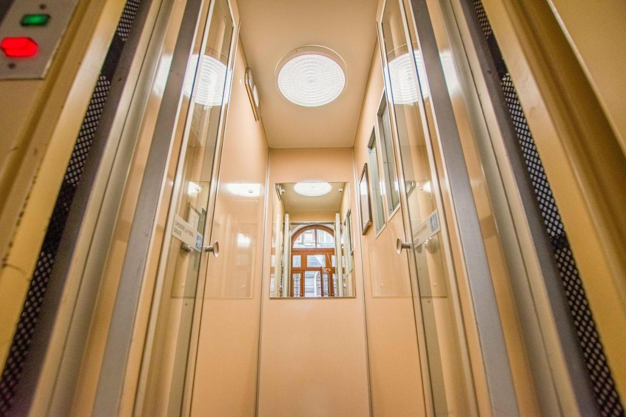 Casa Vacanze Al Teatro 的里雅斯特 外观 照片