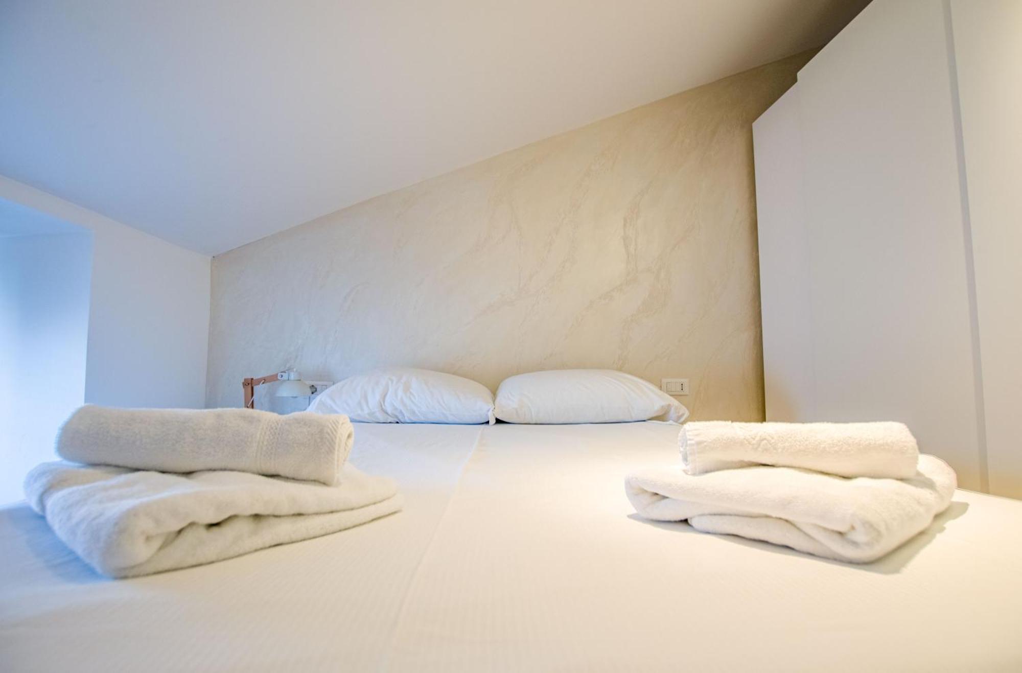 Casa Vacanze Al Teatro 的里雅斯特 外观 照片